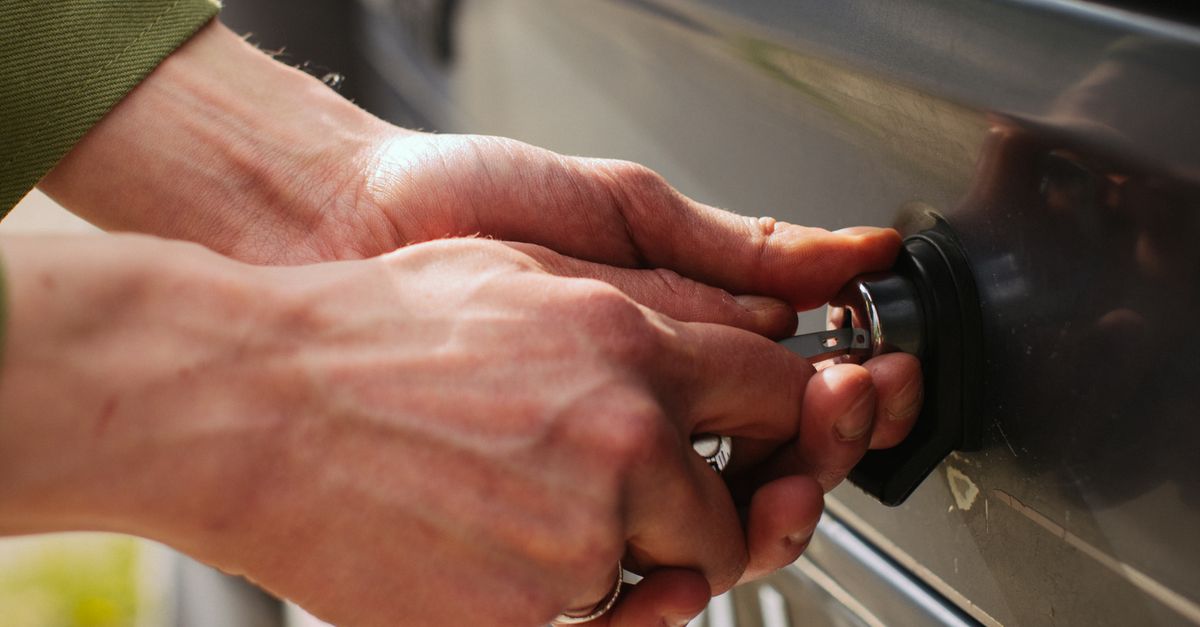 locksmith shop keys — Morris Park Ave Locksmith Bronx